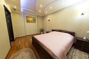 Мини-отель Royal. Люкс двухместный двухкомнатный + 1 9