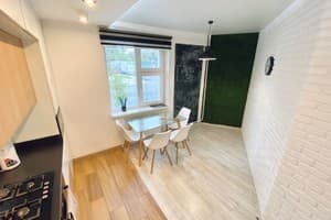 Квартира СВЕТ ЕСТЬ ВСЕГДА!
Лучшая трёхкомнатная квартира в центре. Апартаменты двухместный  8