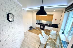 Квартира СВЕТ ЕСТЬ ВСЕГДА!
Лучшая трёхкомнатная квартира в центре. Апартаменты двухместный  6