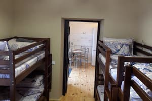 Хостел SWEET Hostel. Место в общем 6-местном номере  9