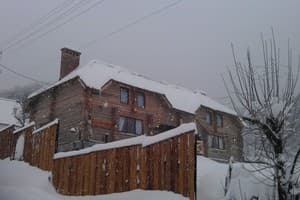 Смерекова Хата 1