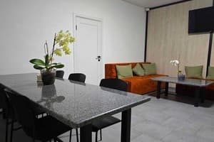 Хостел Trend House Hostel. Место в женском 16-местном номере  13