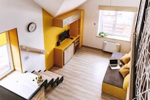 U House 7