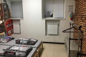 Хостел Underground Hostel. Економ двомісний 2