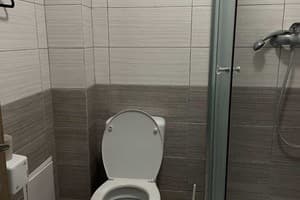 Готель VIP hostel. Сімейний 5-місний № 3 4