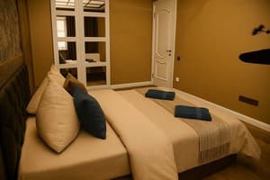 Квартира VIP на Лобановского 19 (возле концертного зала им. Глинки). Апартаменты  на ул. Лобановского 19 3