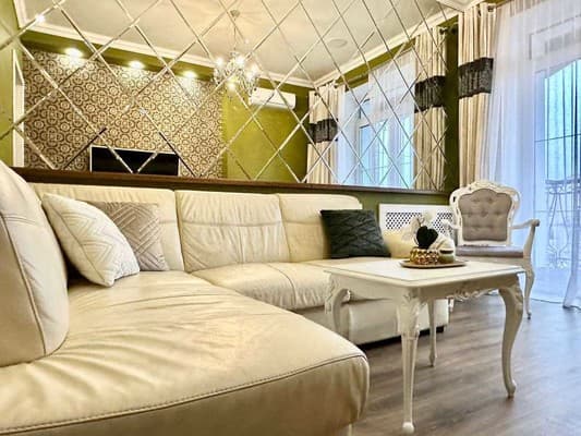 VIP просп.Соборный 216 (возле McDonald's) 8