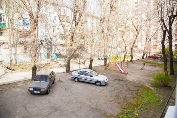 на Бульваре Центральный, 8 18