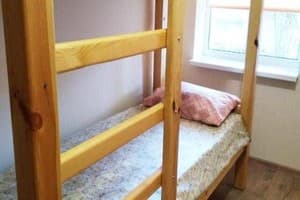 Частная усадьба на Янгеля. Место в женском 4-местном номере  1
