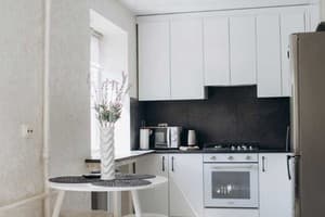 по ул. Князя Острожского, 1 1