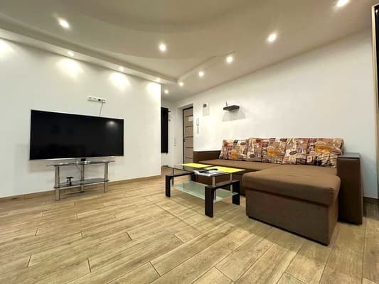 студия на ул. Патриотическая 56-А 2