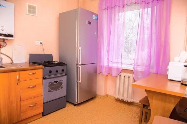 ул. Независимой Украины 63 5