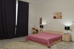 в центре по ул.Украинская 53 1